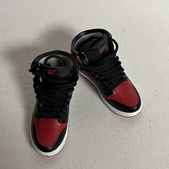 Indiana Pacers 0 Jersey Sneakers 3 Piece Outfit For Labubu Basketball Black - Picture 9 of 10